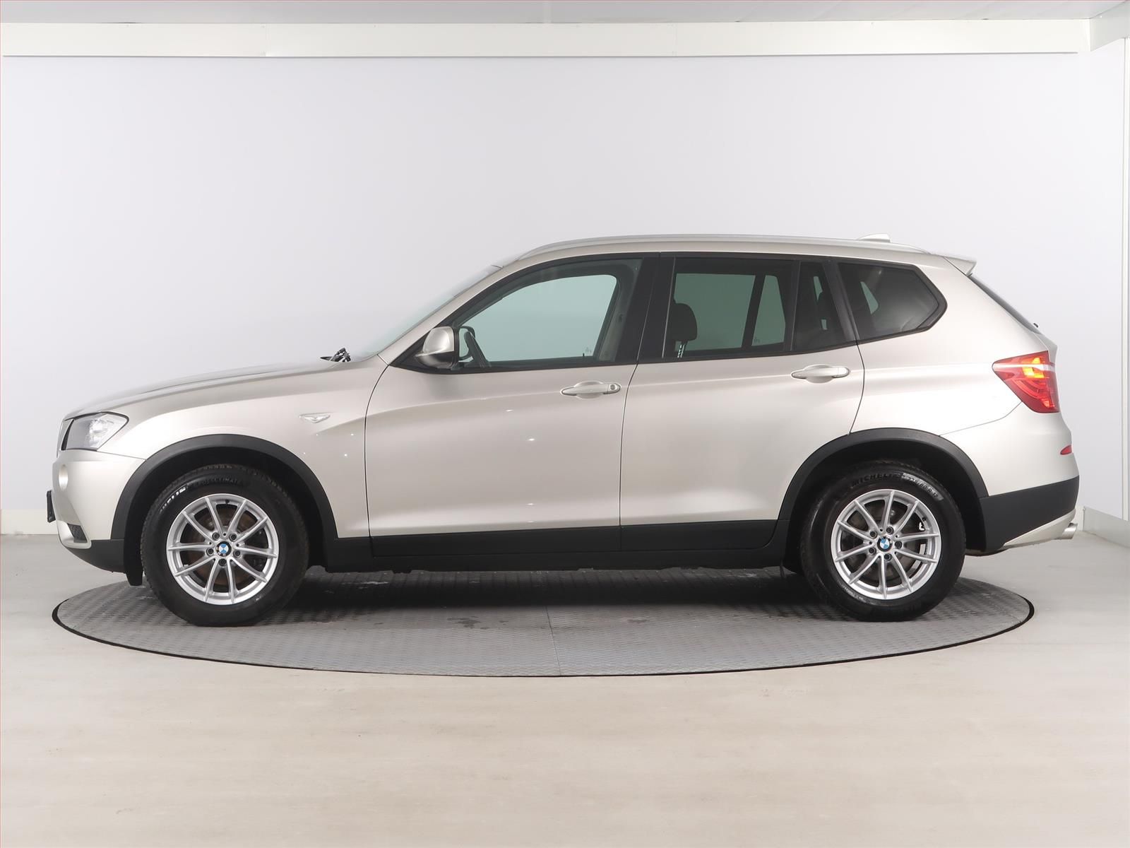 BMW X3, xDrive20d, 4X4, Kůže - fotka 3