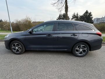 combi šedá metalíza 1,5i