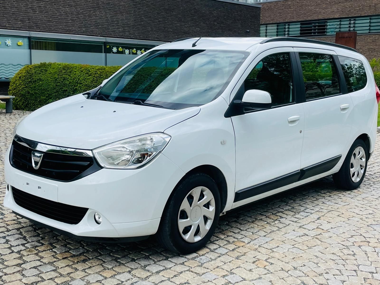 Dacia Lodgy, 1.2i 85KW MANUÁL KLIMATIZACE - fotka 4