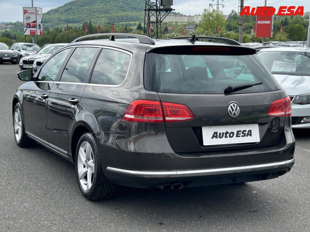 Volkswagen Passat, 2.0TDi - fotka 6