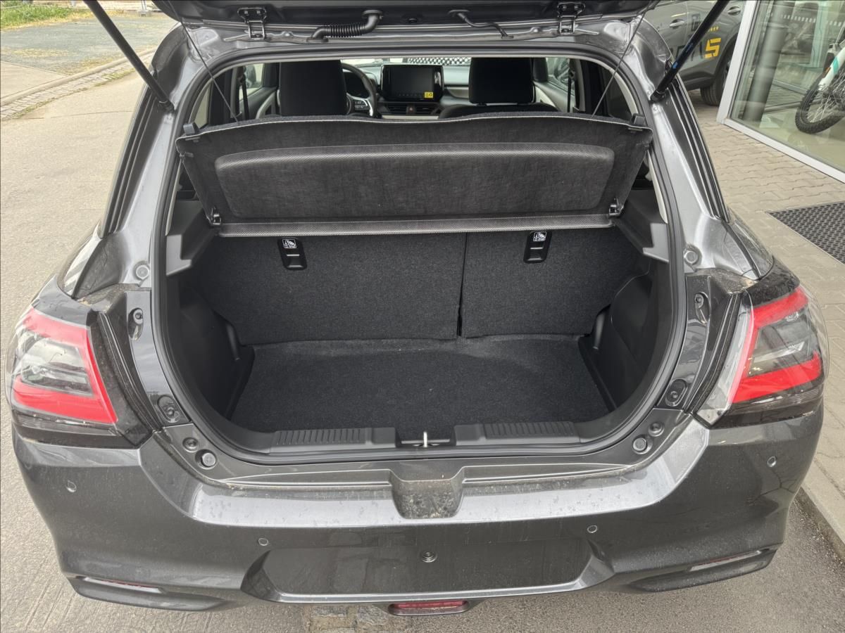 Suzuki Swift, 1,2 Premium Hybrid - fotka 6