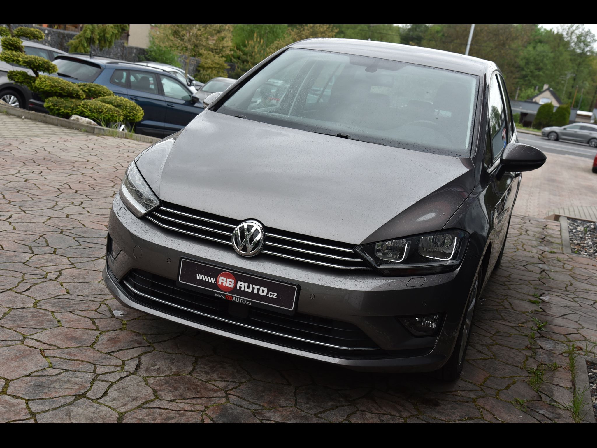 Volkswagen Golf Sportsvan, 1.2 TSi 81 kw Lounge - fotka 4
