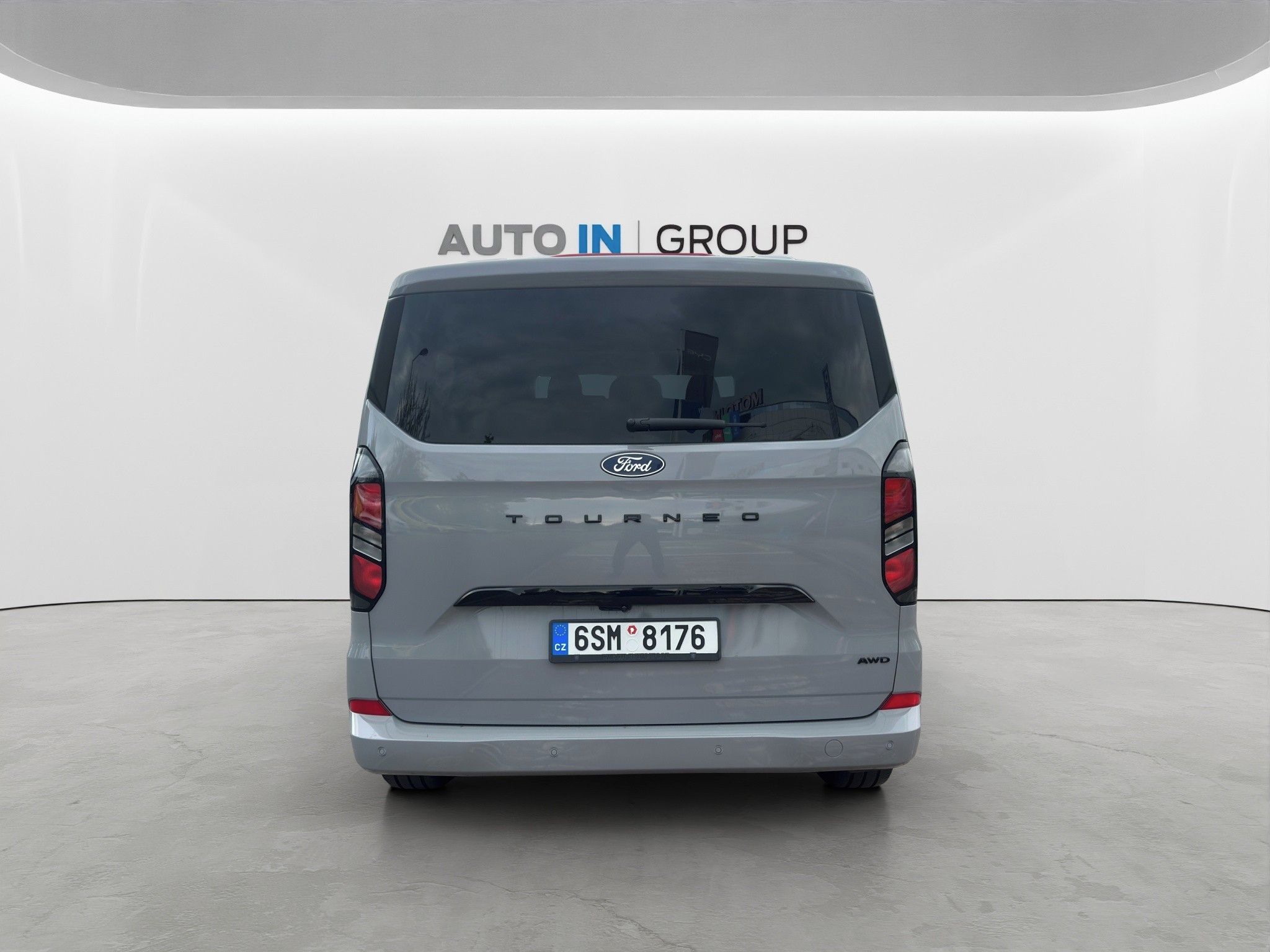 Ford Tourneo Custom, 2,0 EcoBlue 125kW - fotka 3