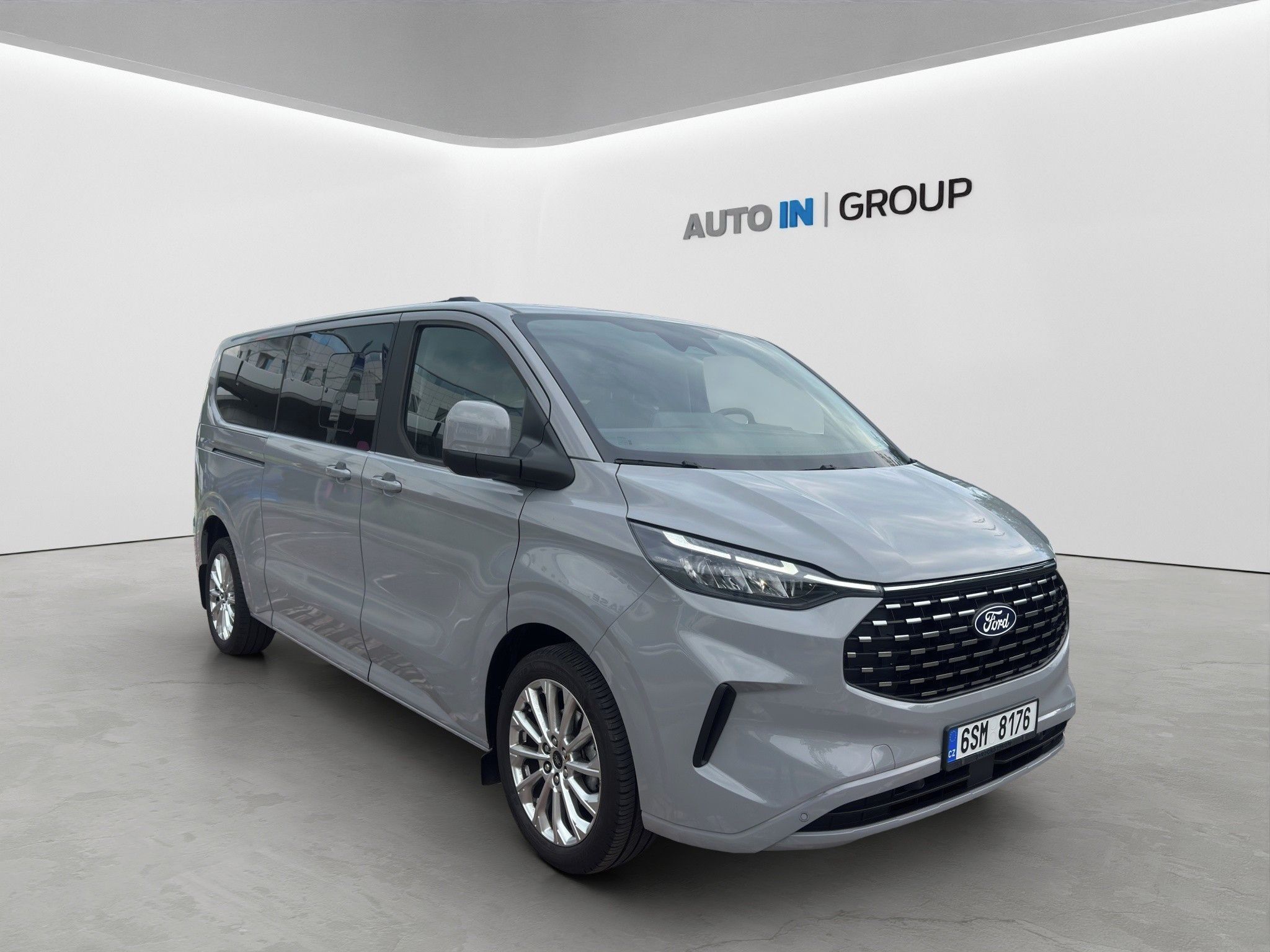 Ford Tourneo Custom, 2,0 EcoBlue 125kW - fotka 5
