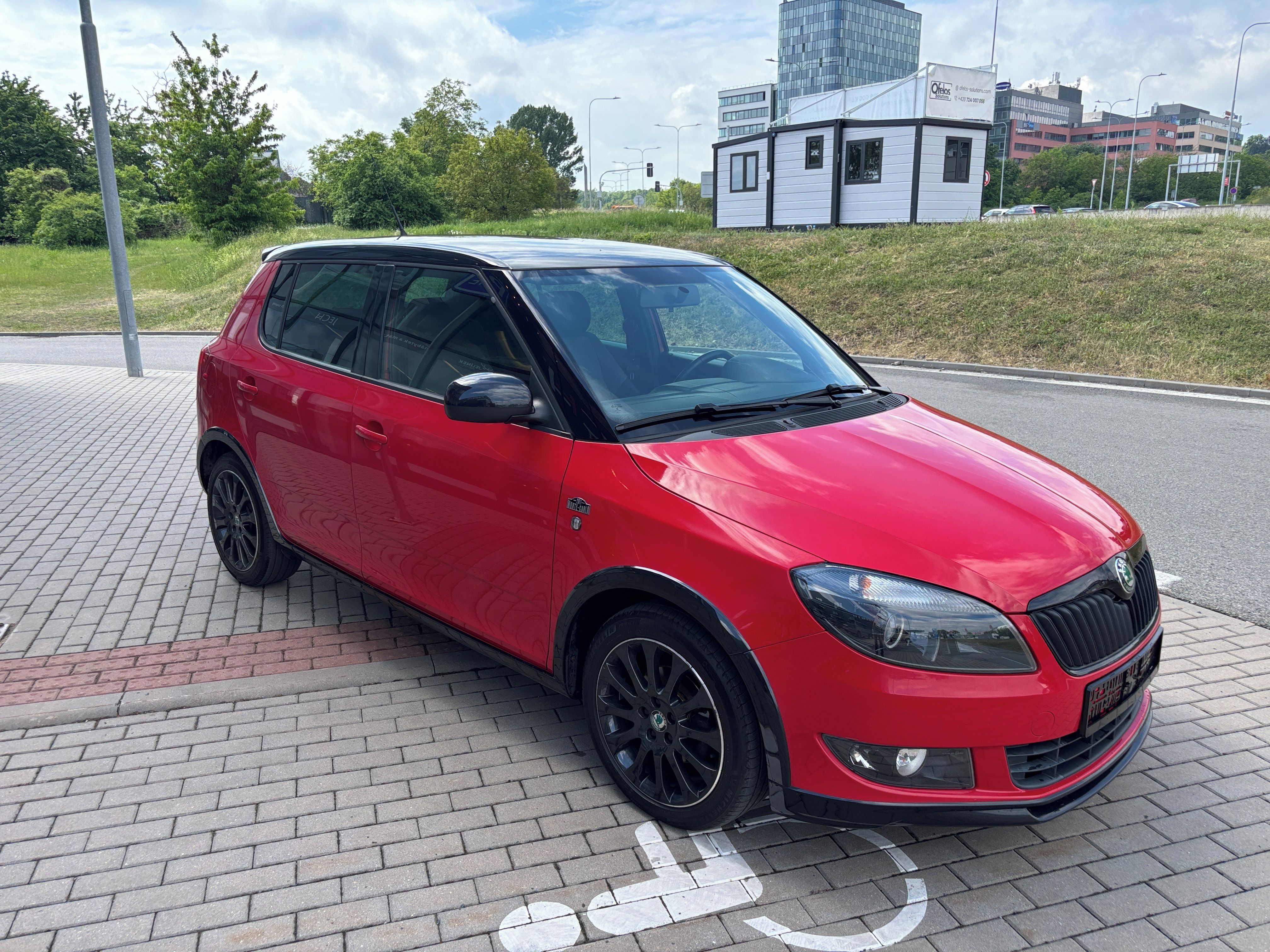 Škoda Fabia, Monte Carlo 1.2TSi 63kW - fotka 4