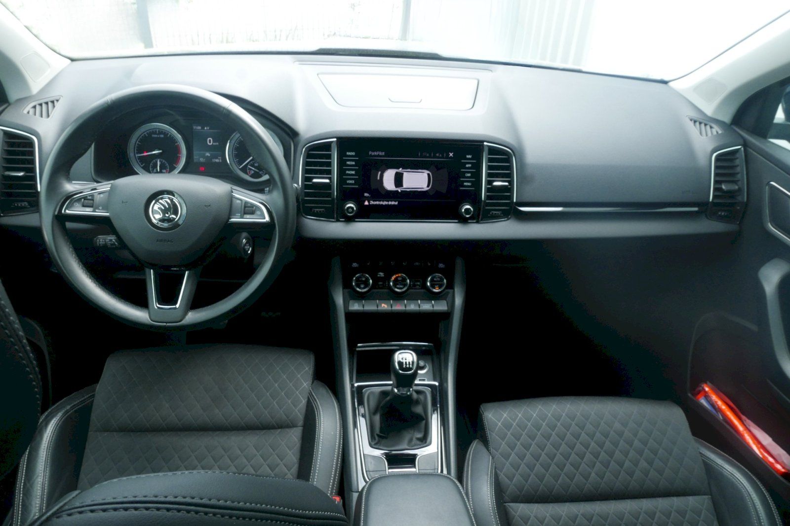 Škoda Karoq, 1.5 TSI 110 kW M6° STYLE - fotka 5