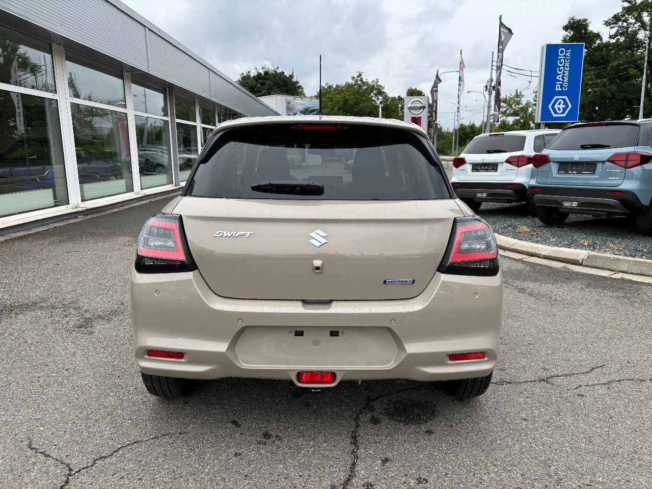 Suzuki Swift, Premium 1,2 DualJet automat - fotka 6