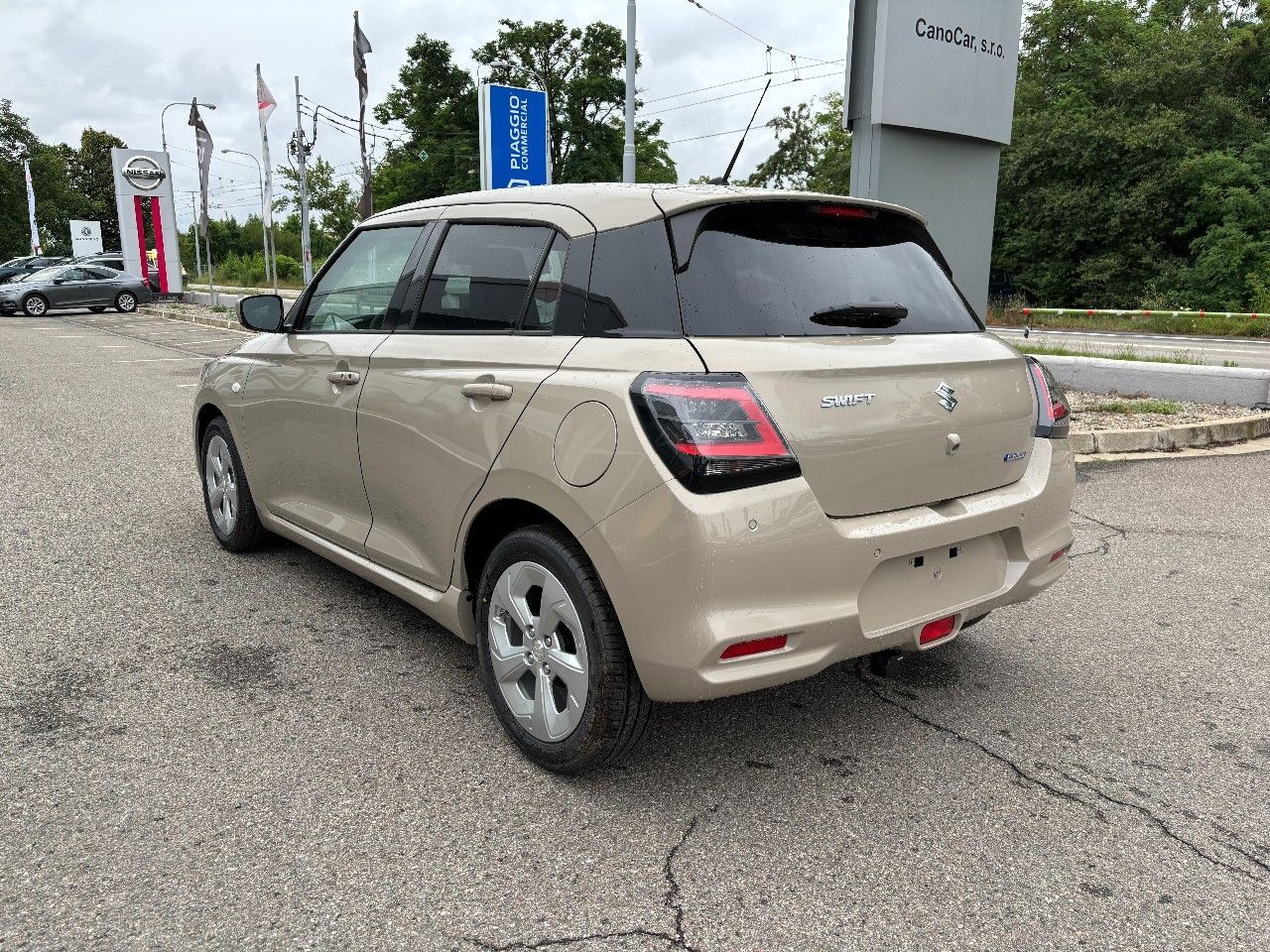 Suzuki Swift, Premium 1,2 DualJet automat - fotka 5