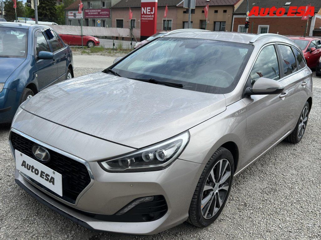 Hyundai i30, 1.6 CRDi - fotka 3