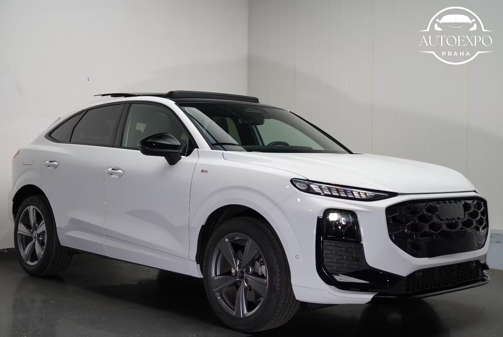 Audi Q3, Sportback TDI S LINE - fotka 3