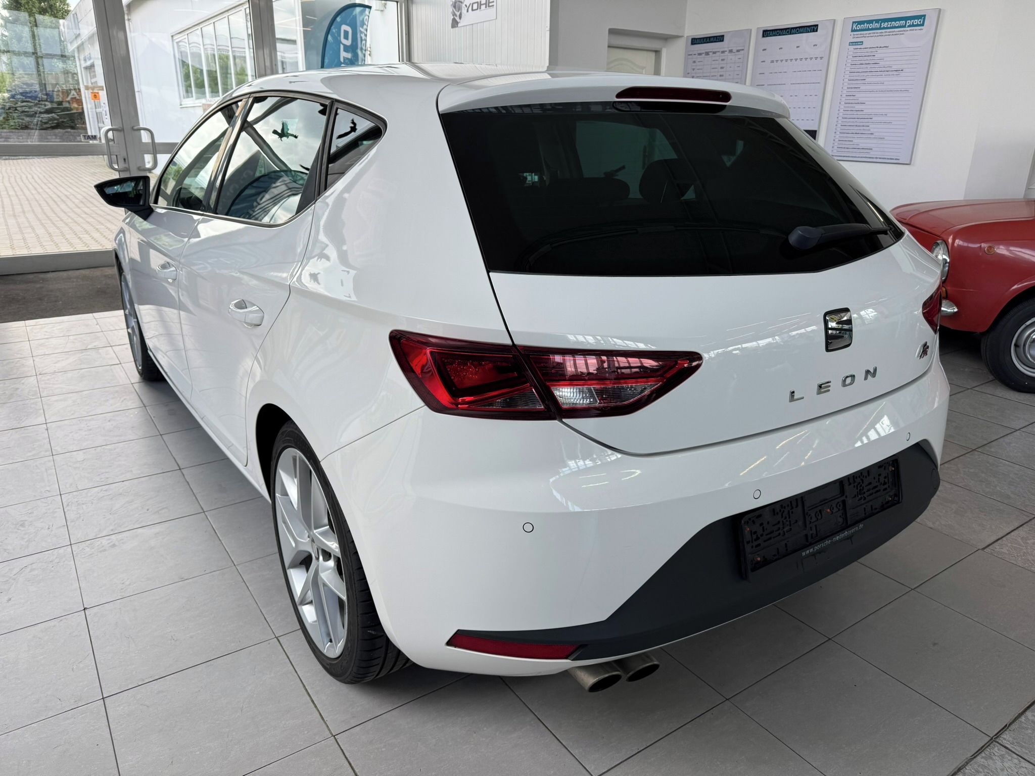 Seat Leon, FR 1.8 132 kW - fotka 5