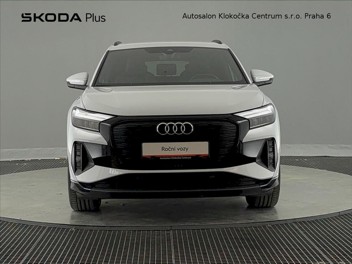 Audi Q4 e-tron, 40 e-tron150 kW S-Line - fotka 4