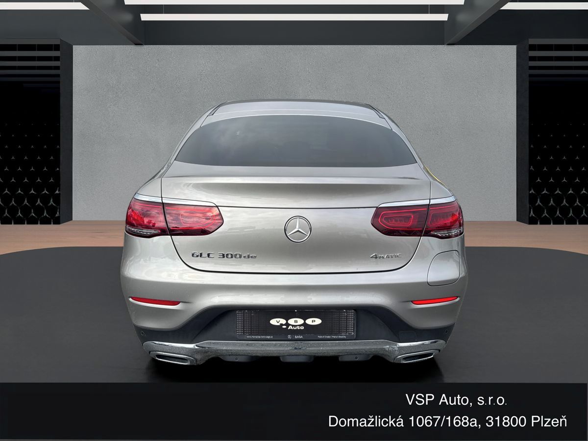 Mercedes-Benz GLC, 300de 4MATIC Coupe - fotka 4