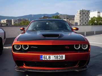 SRT 392 6,4L T/A Cinamon Stick