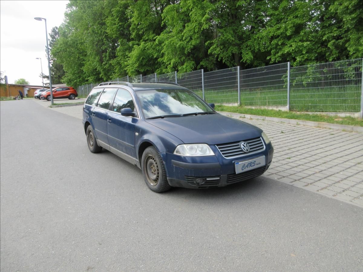Volkswagen Passat, 1,9 TDi, Klima, Vyhř. sed. - fotka 5