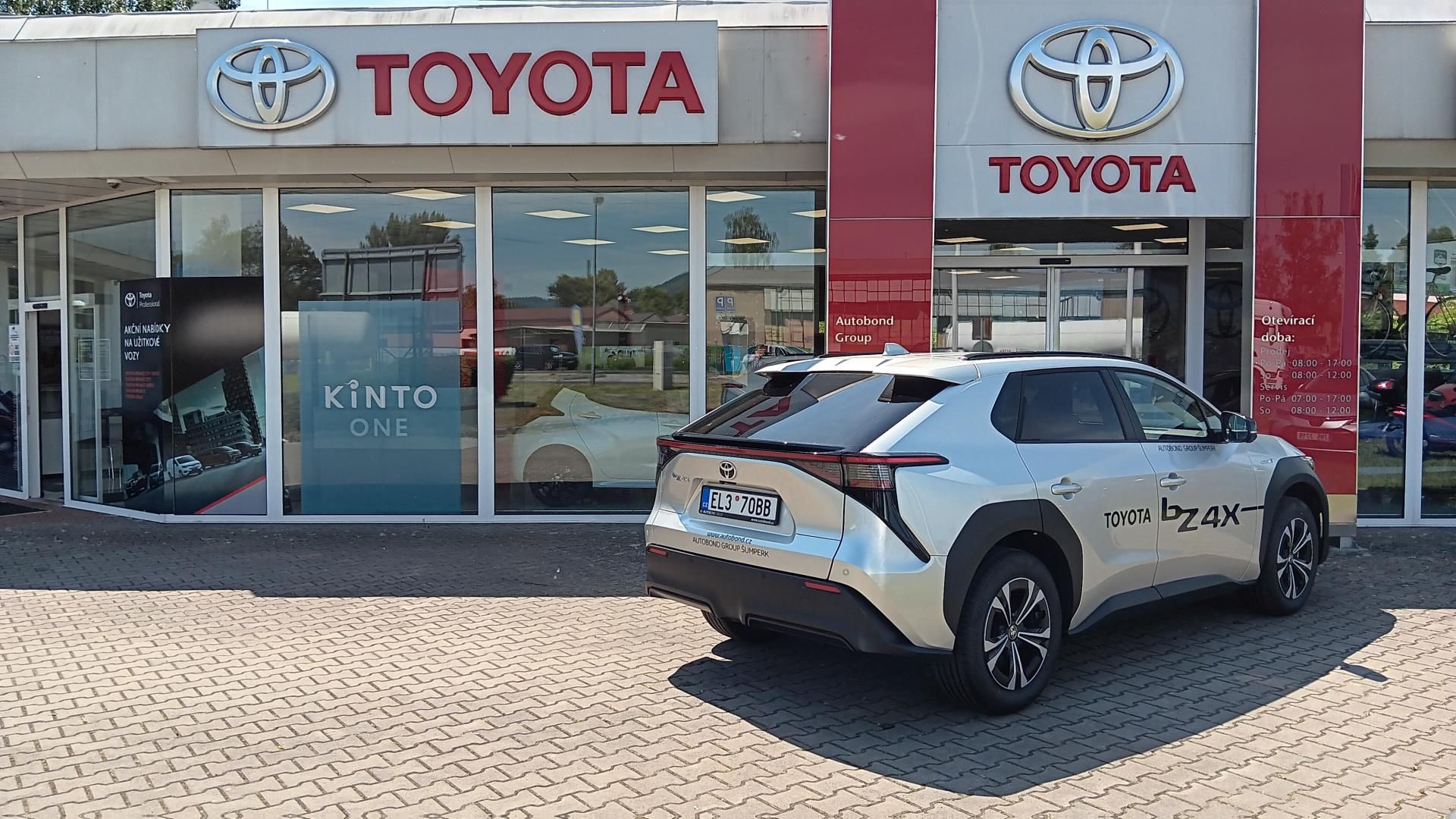 Toyota bZ4X, 4X4 PRESTIGE - fotka 6