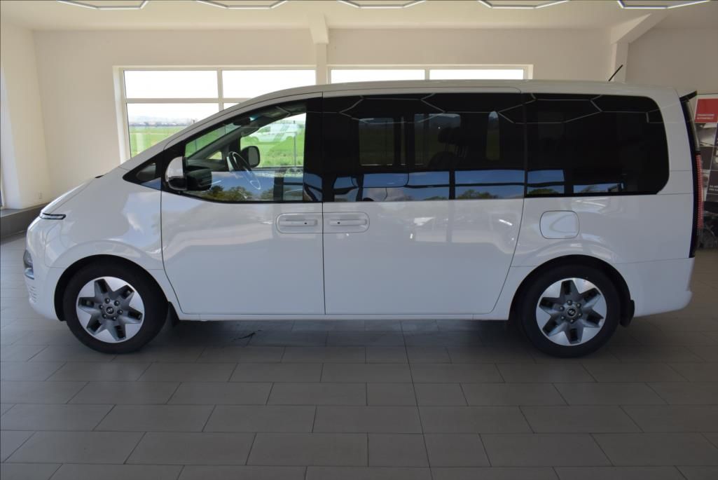 Hyundai Staria, 2,2 CRDI,1.maj,ČR,AUT,4x4,9-mí - fotka 5