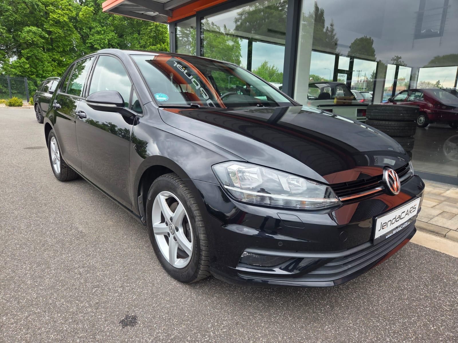 Volkswagen Golf, 1.6 TDI - fotka 3