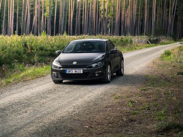 2.0 TSI DSG - Vzácný interiér