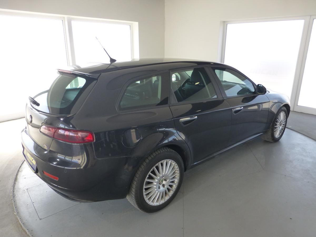 Alfa Romeo 159, 1,9JTD-110KW*VYHŘ.SED**XENONY* - fotka 6