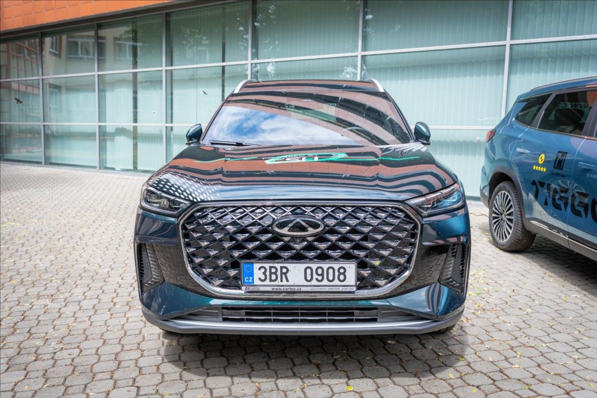 Chery Tiggo 8 PHEV, 1,5 UNIQUE - fotka 4