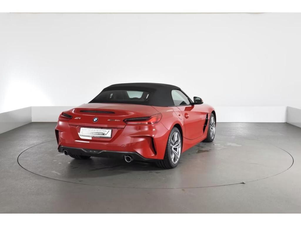 BMW Z4, sDrive 20i Roadster Innovation - fotka 2