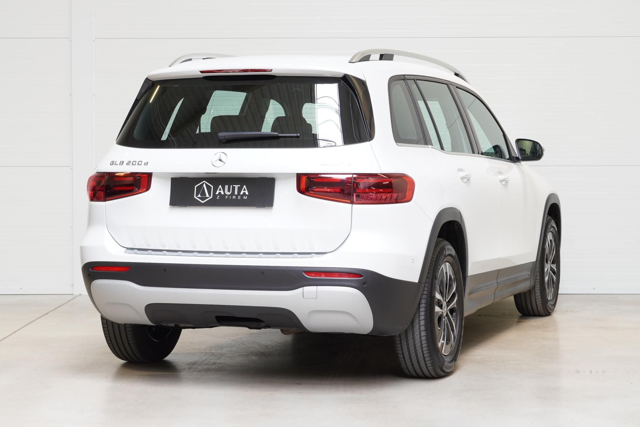 Mercedes-Benz GLB, 200D,4M,1.MAJ,ČR,DPH,TAŽNÉ - fotka 6