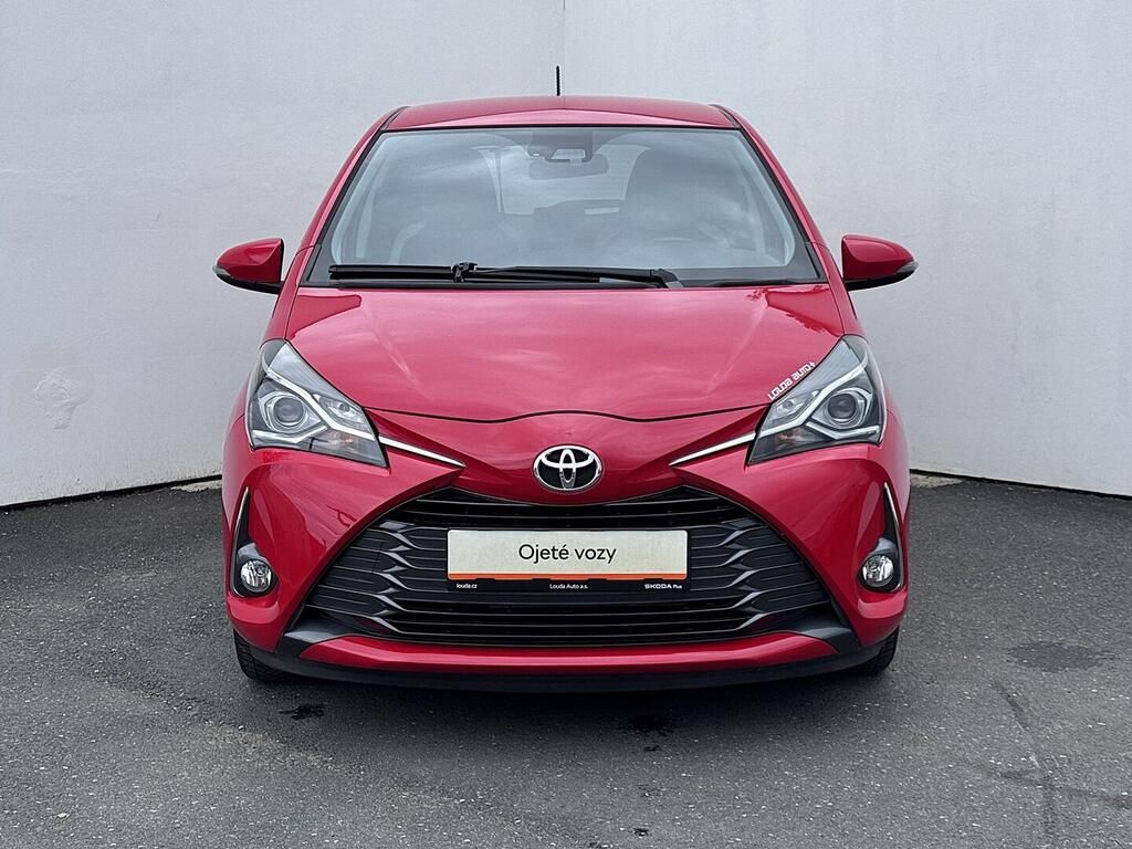 Toyota Yaris, Active Trend 1.5 VVT-ie 82 kW - fotka 4
