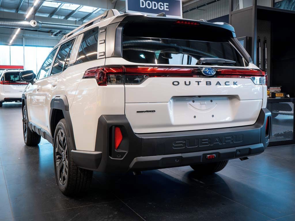 Subaru Outback, 2.4 Limited XT 260HP-AWD 2026 - fotka 2