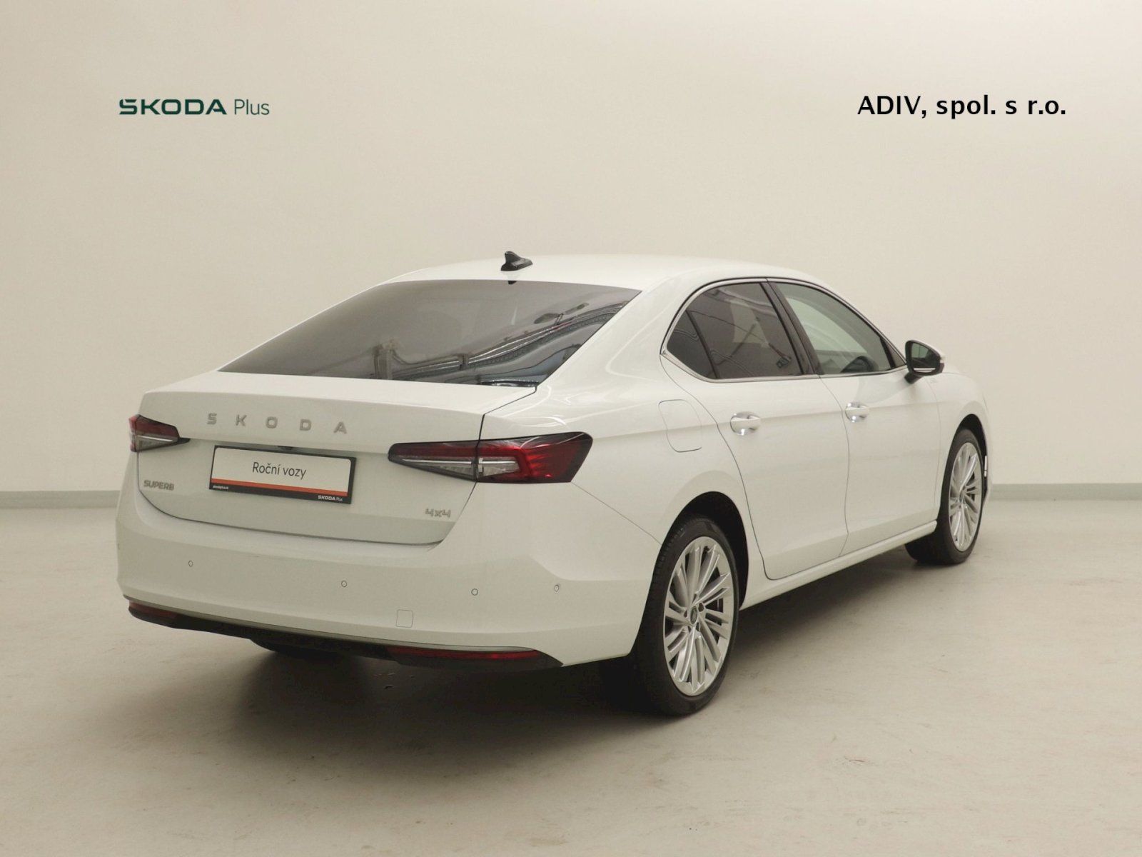 Škoda Superb, DSG 2.0 TDI 142 kW 4x4 L&K - fotka 2