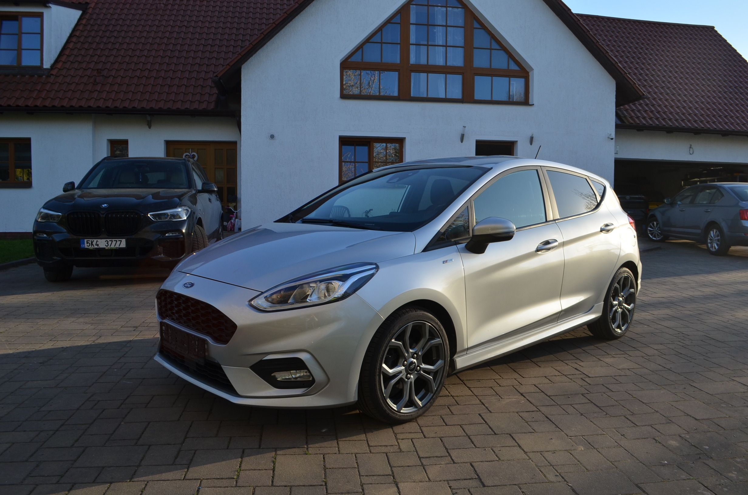 Ford Fiesta, 1.5TDCI 90KONÍ ST-LINE 5-DVÉŘ - fotka 2
