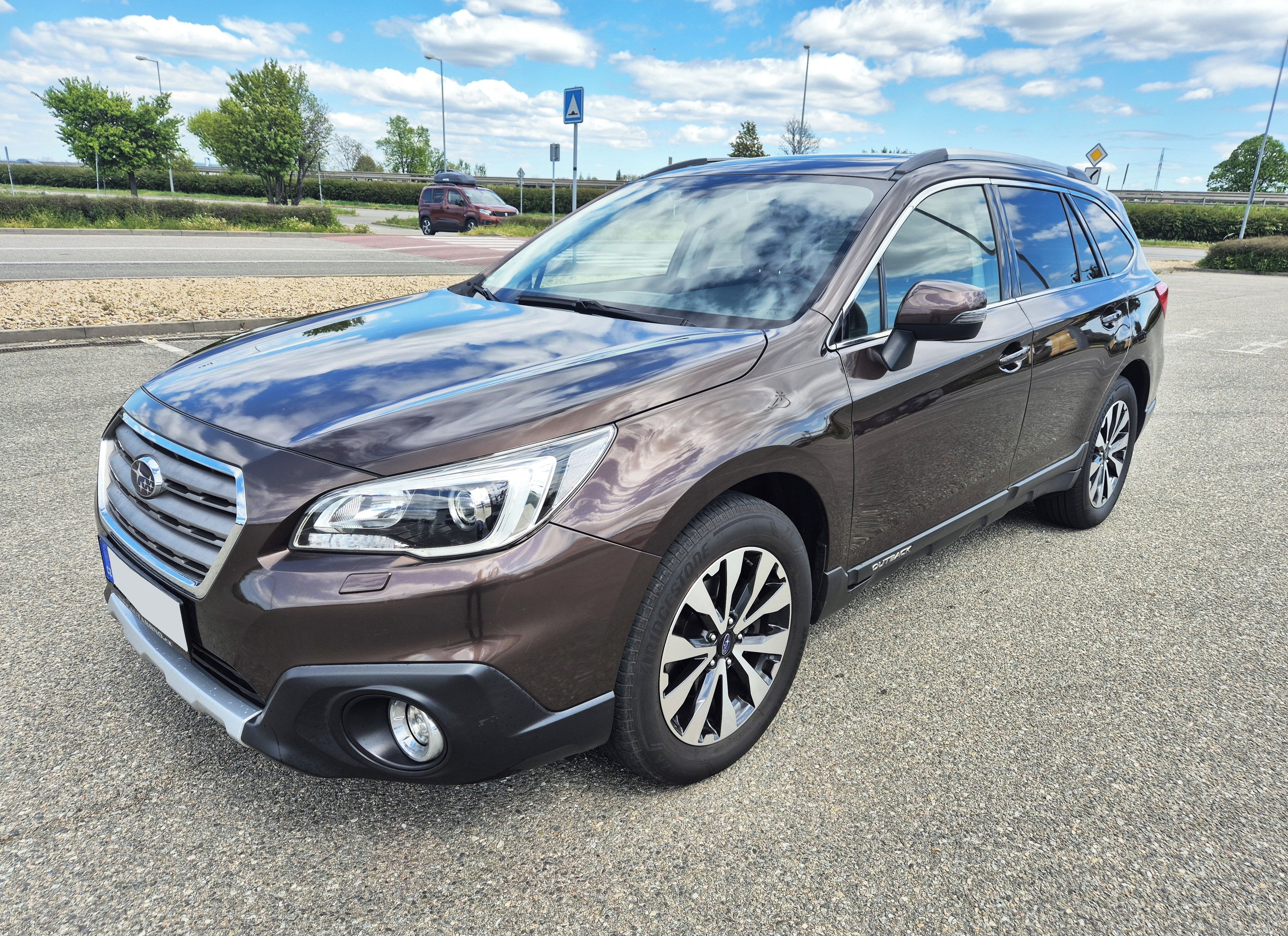 Subaru Outback, 2.5 1MAJITEL LED FULL SERVISKA