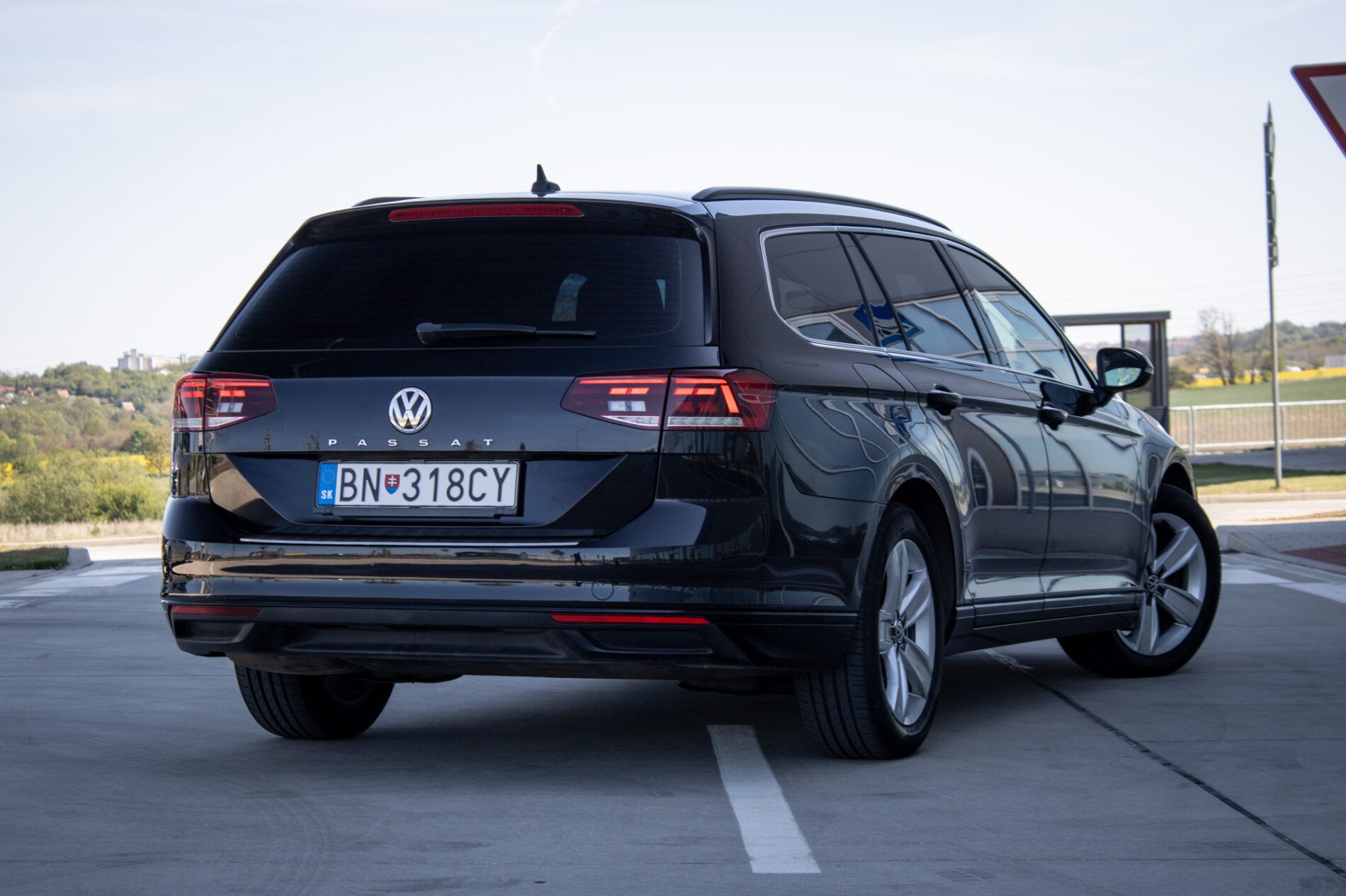 Volkswagen Passat Variant - fotka 5