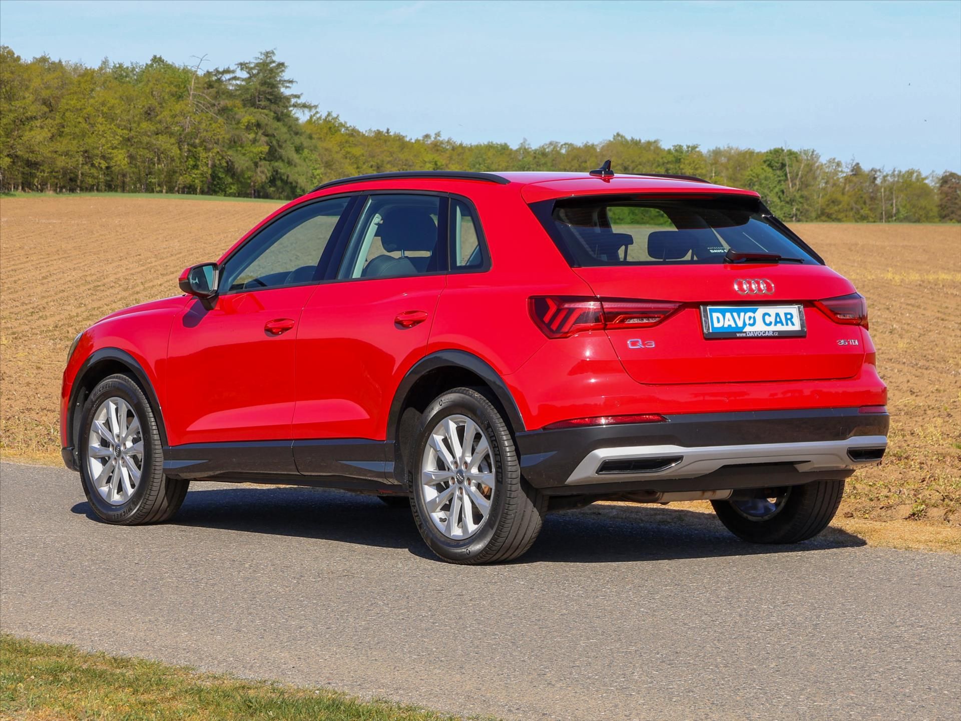 Audi Q3, 2,0 TDI 110kW Advanced CZ DPH - fotka 5