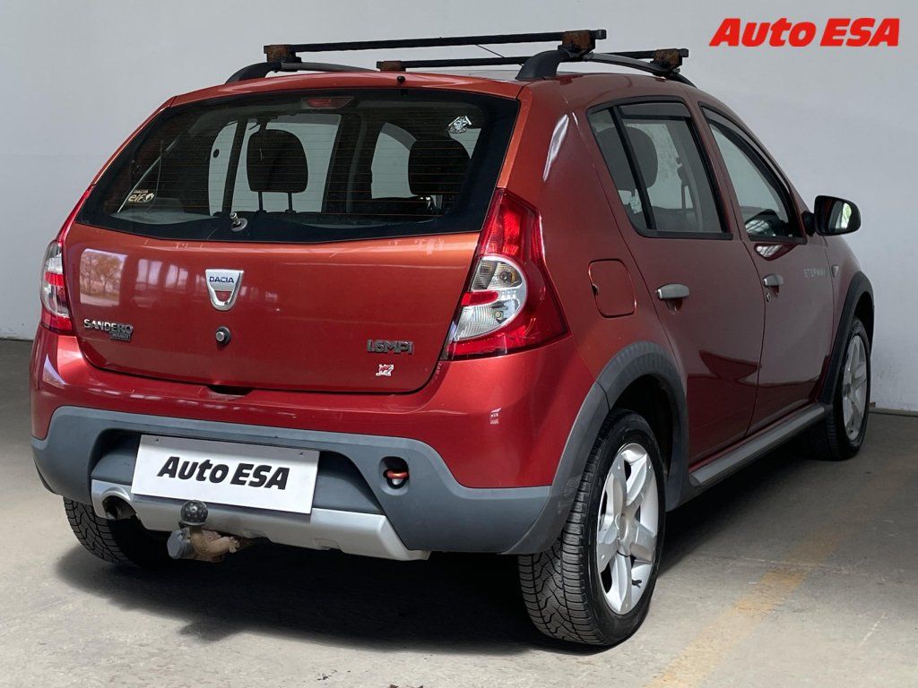 Dacia Sandero, 1.6i - fotka 4