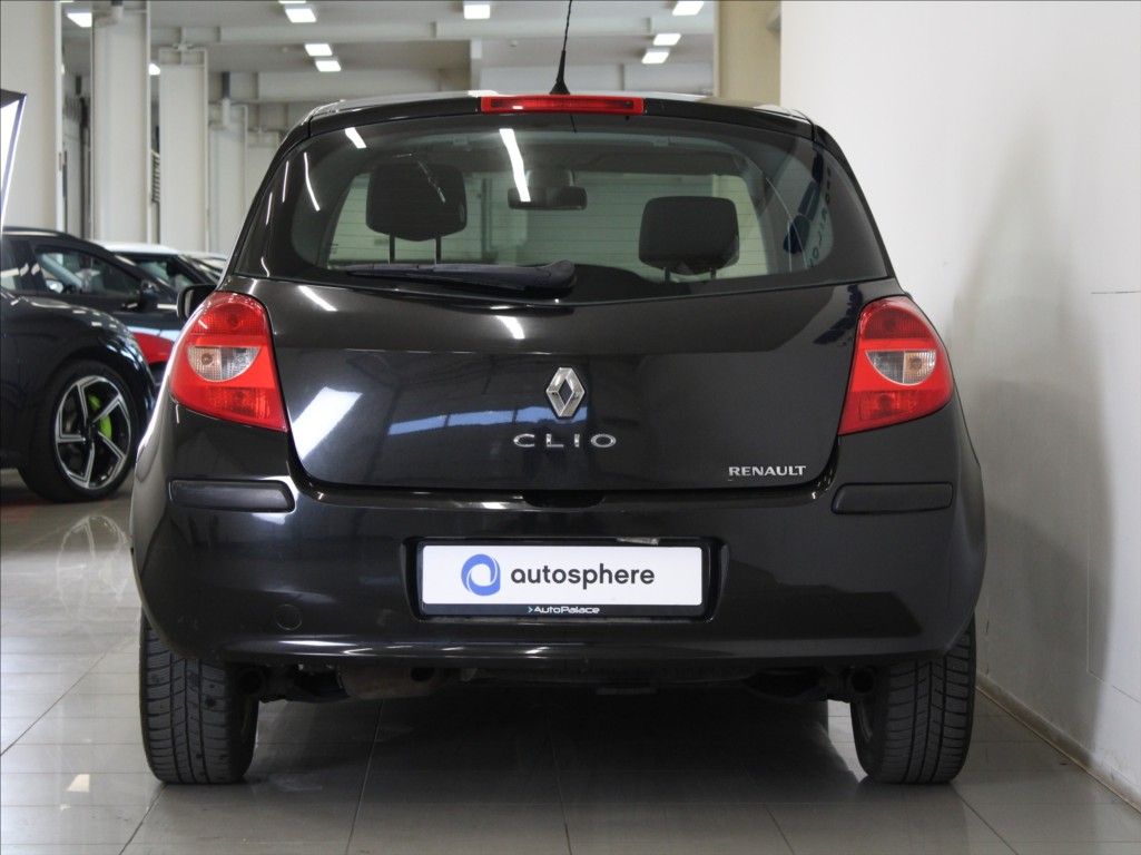 Renault Clio, 1,6 i 65kW MT Digi.klima - fotka 4