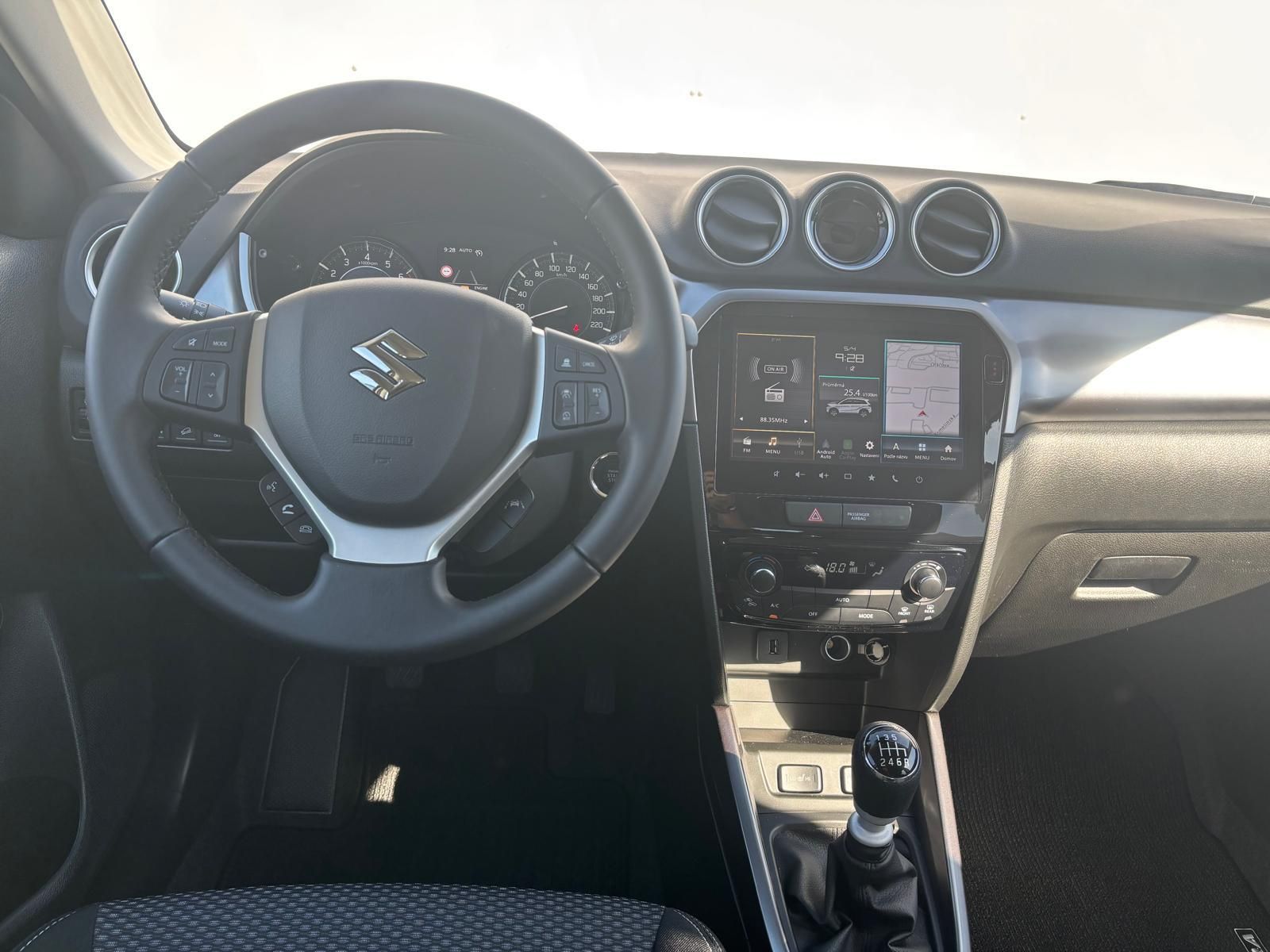 Suzuki Vitara, 1,4 BoosterJet Premium AllGrip - fotka 5