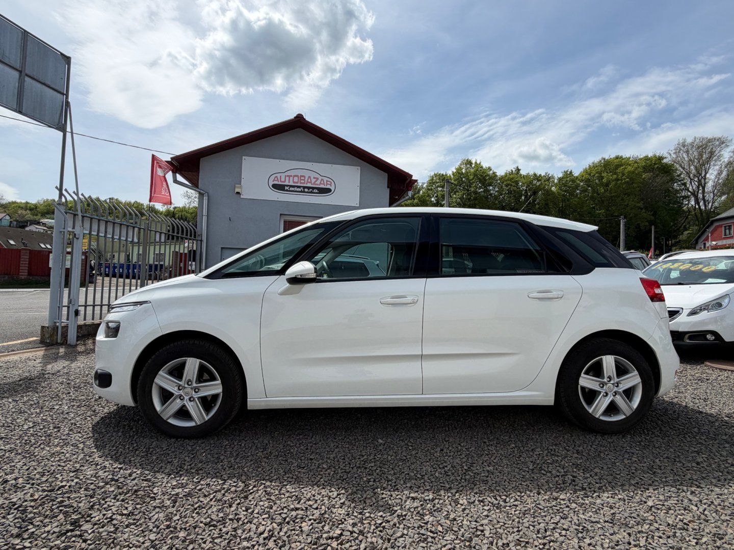 Citroën C4 Picasso, 1,6 VTi, SERVISKA, PĚKNÝ STAV - fotka 2