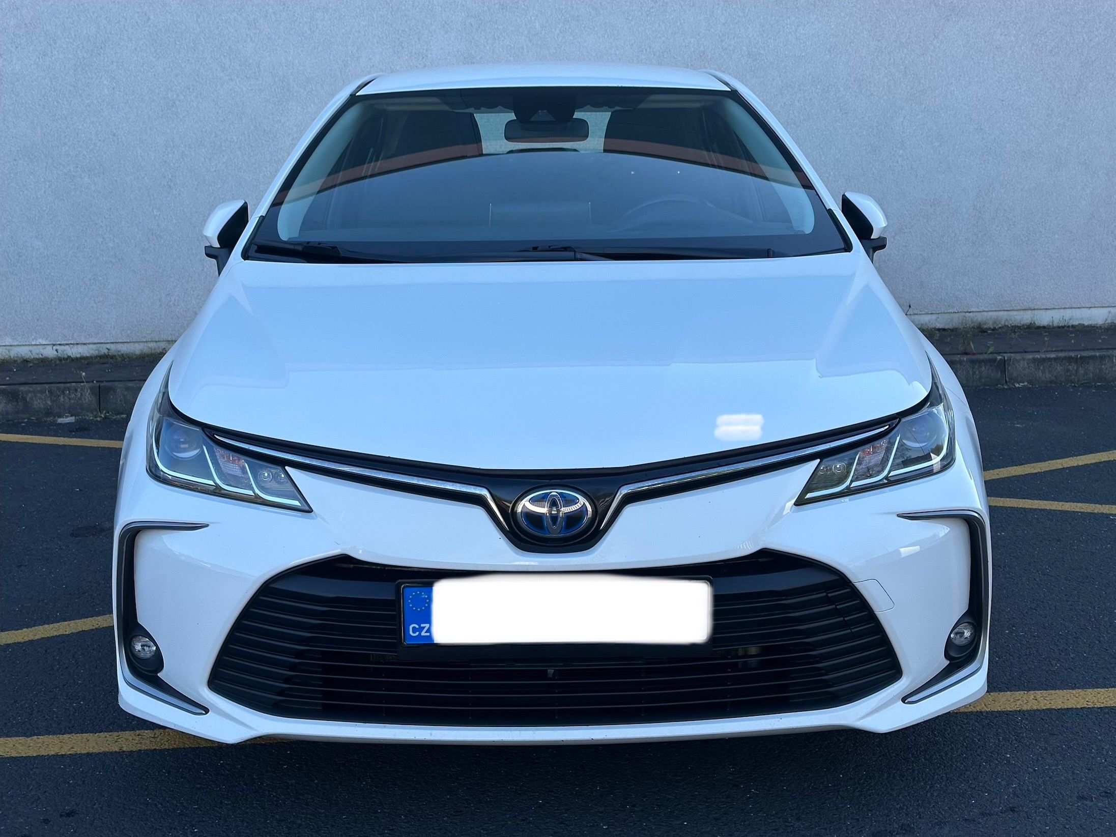 Toyota Corolla, Hybrid,1.maj.Čr,DPH - fotka 2