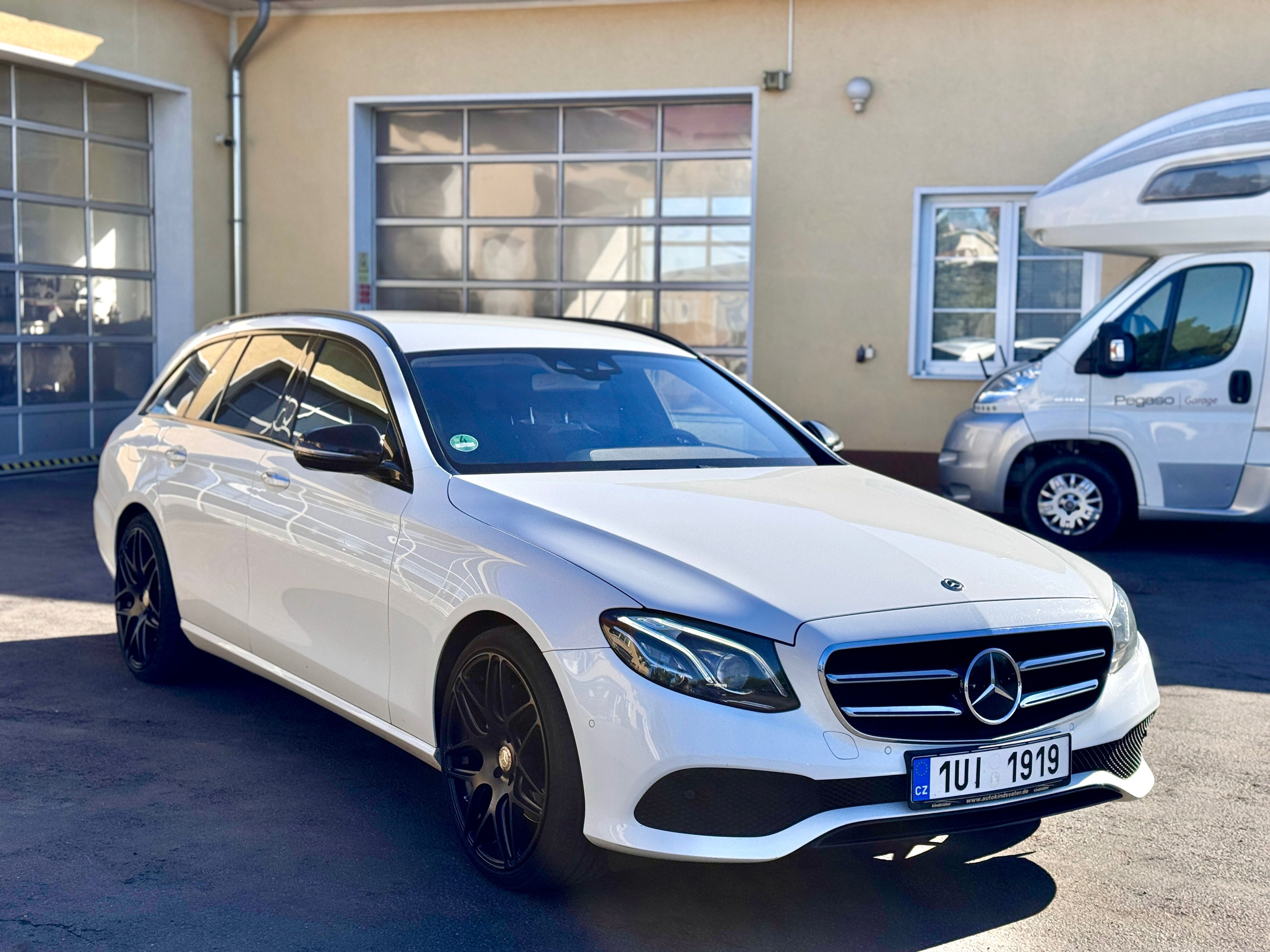 Mercedes-Benz Třídy E, 350d, 3.0 V6 - fotka 5