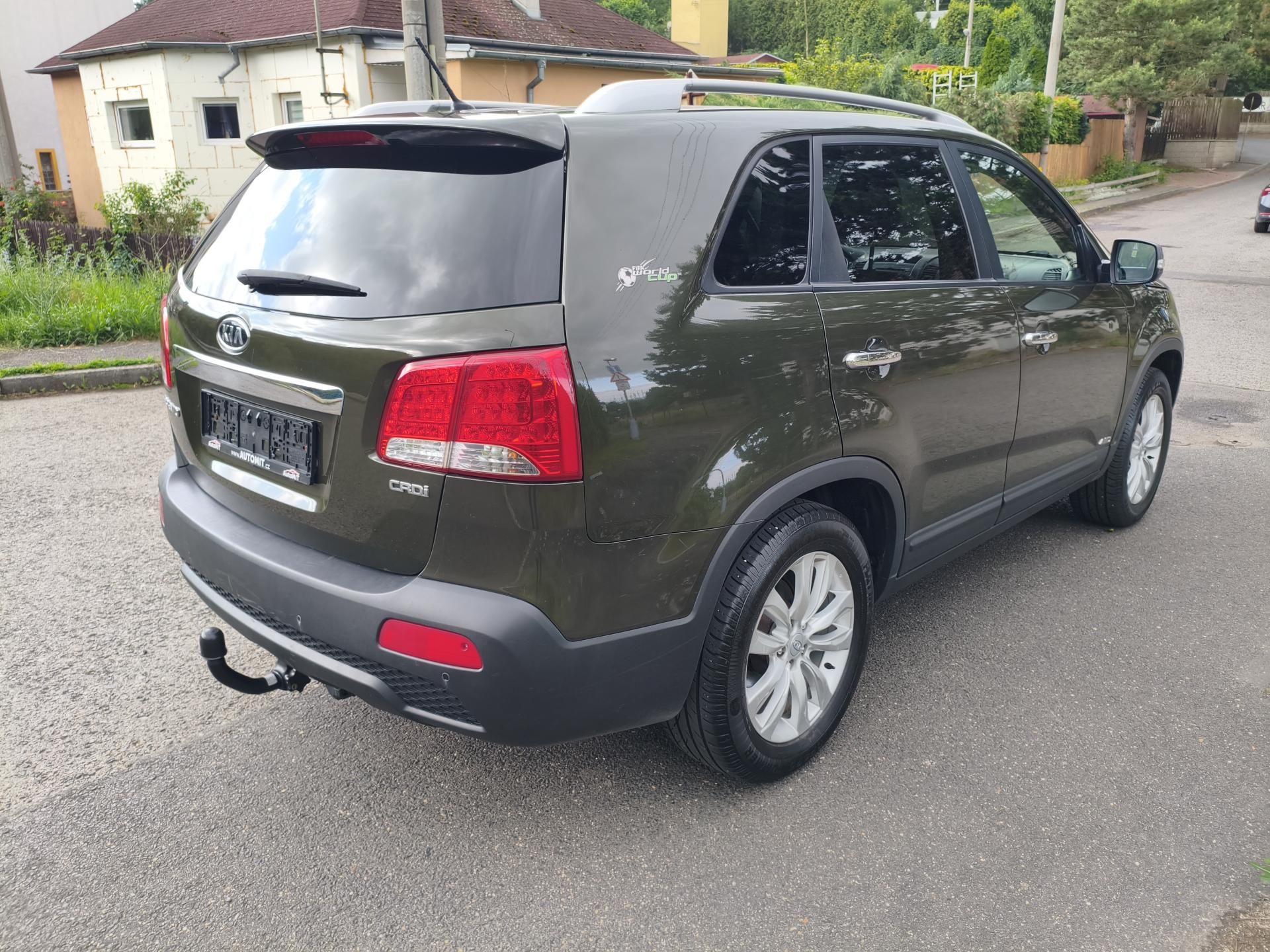 Kia Sorento, 2,2 CRDI Sport 4x4 145Kw - fotka 6
