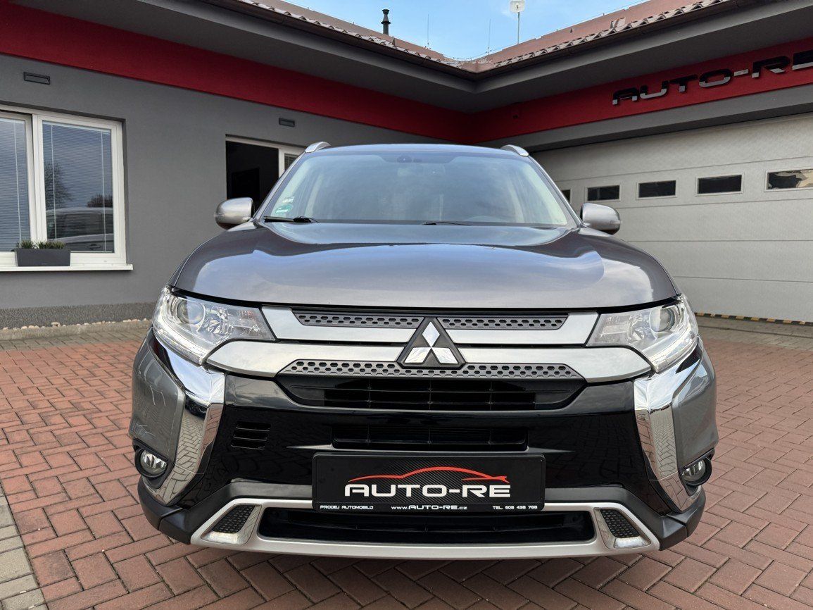 Mitsubishi Outlander, 2.0i Mivec Navi Kamera - fotka 5