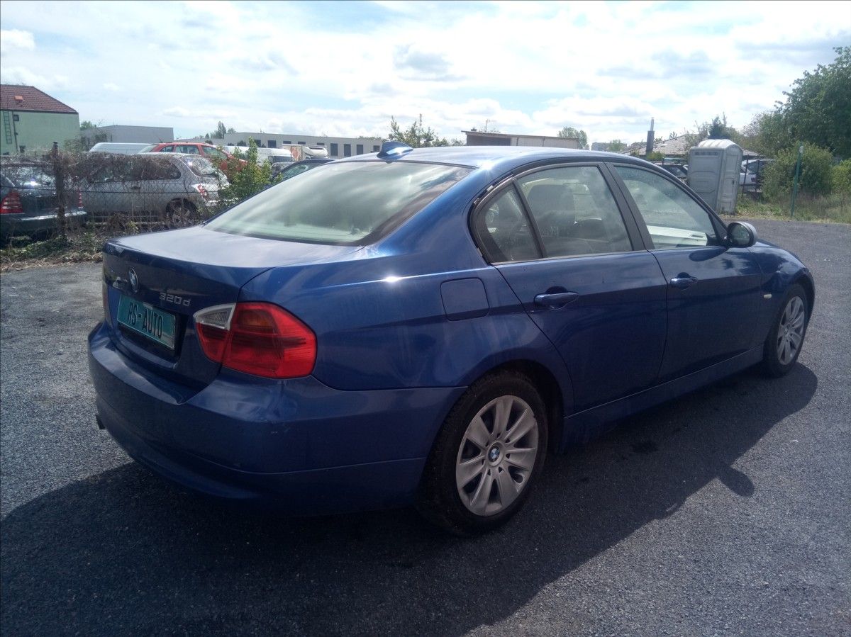 BMW Řada 3, 2,0 d DIGIKLIMA, KŮŽE - fotka 6