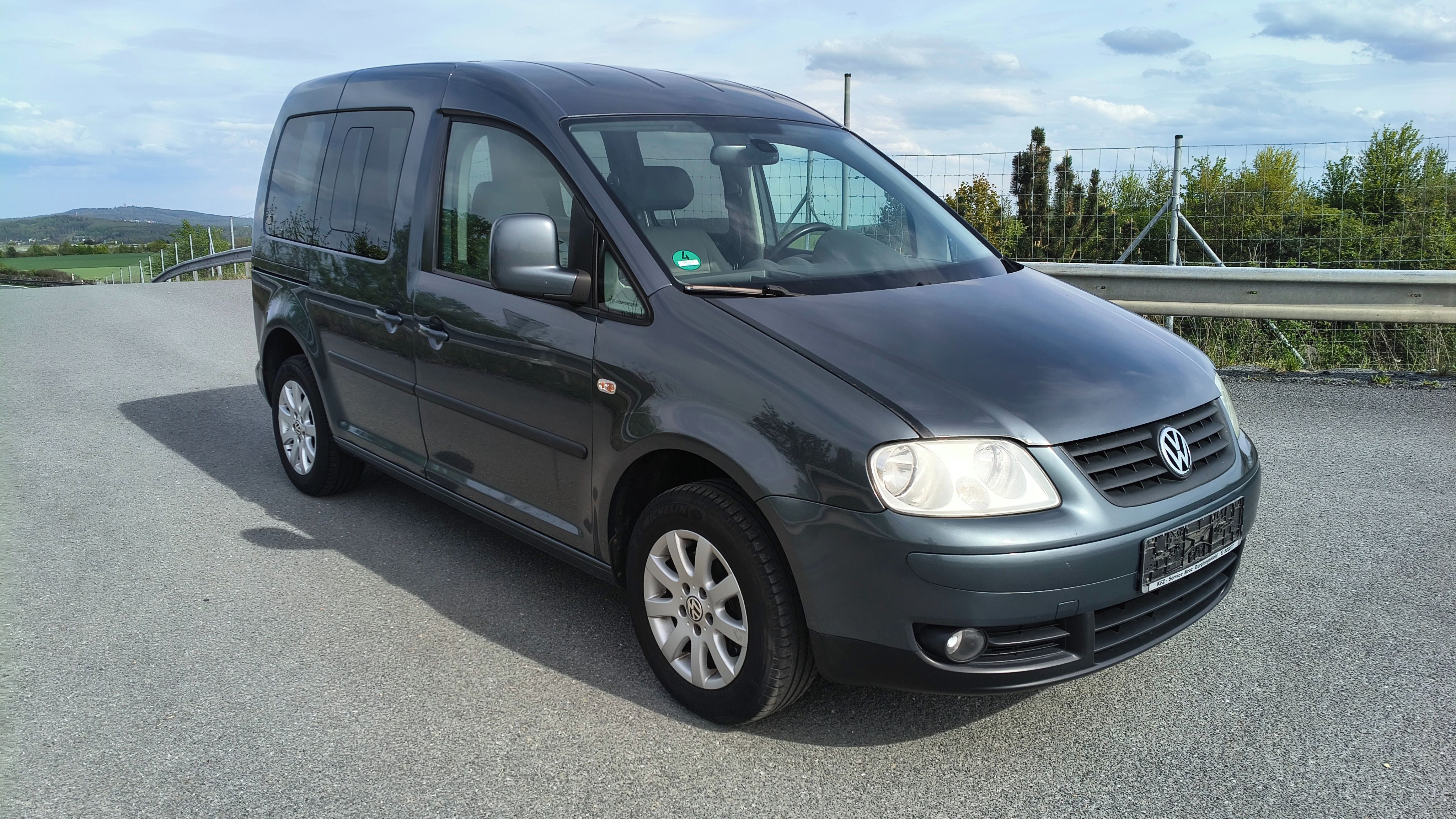 Volkswagen Caddy, 1.6i 75kw digiklima výhřev - fotka 2