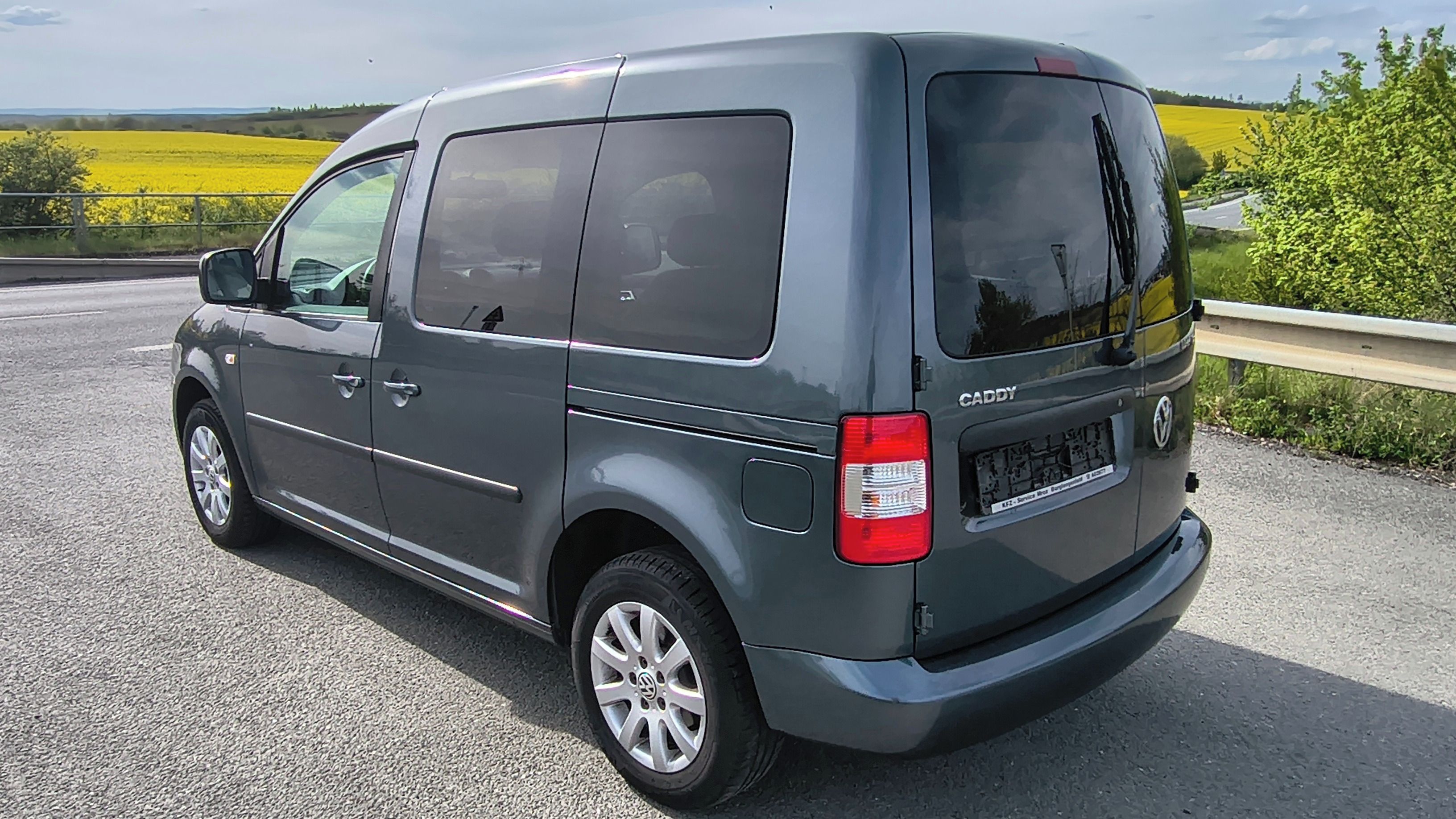 Volkswagen Caddy, 1.6i 75kw digiklima výhřev - fotka 3