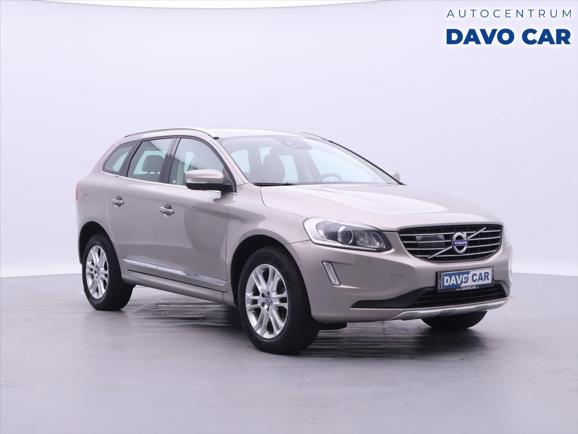 Volvo XC60, 2,0 D3 100kW Summum Serv.Kniha