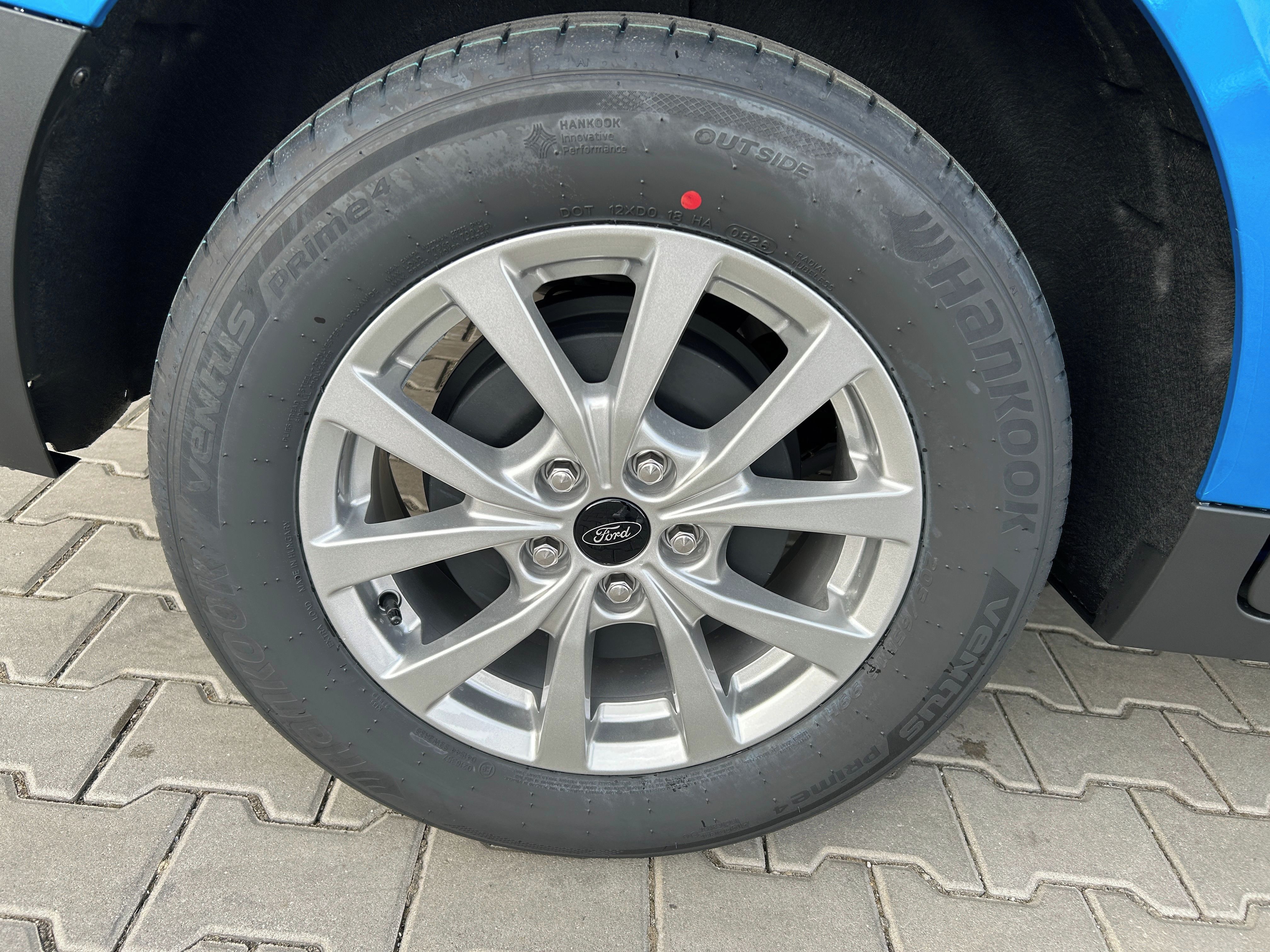 Ford Tourneo Courier, 1.0 EcoBoost 92 kW Titanium L1 - fotka 4
