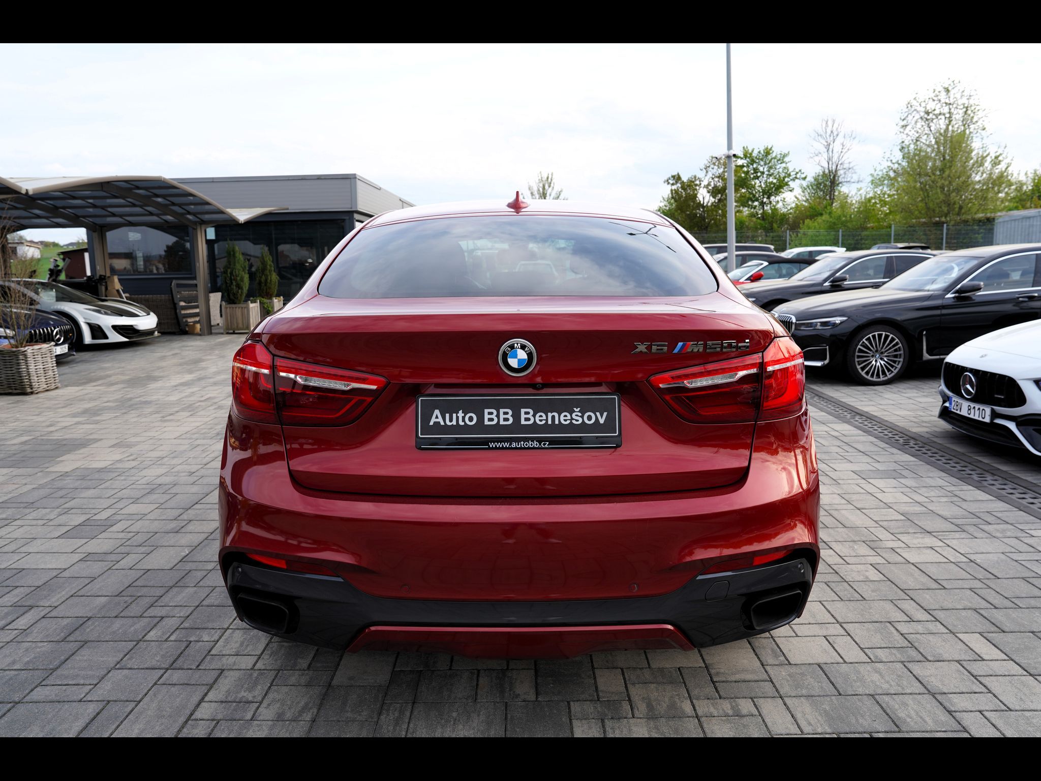 BMW X6, M50d xDrive/280 KW/HUD/20"/ČR - fotka 5