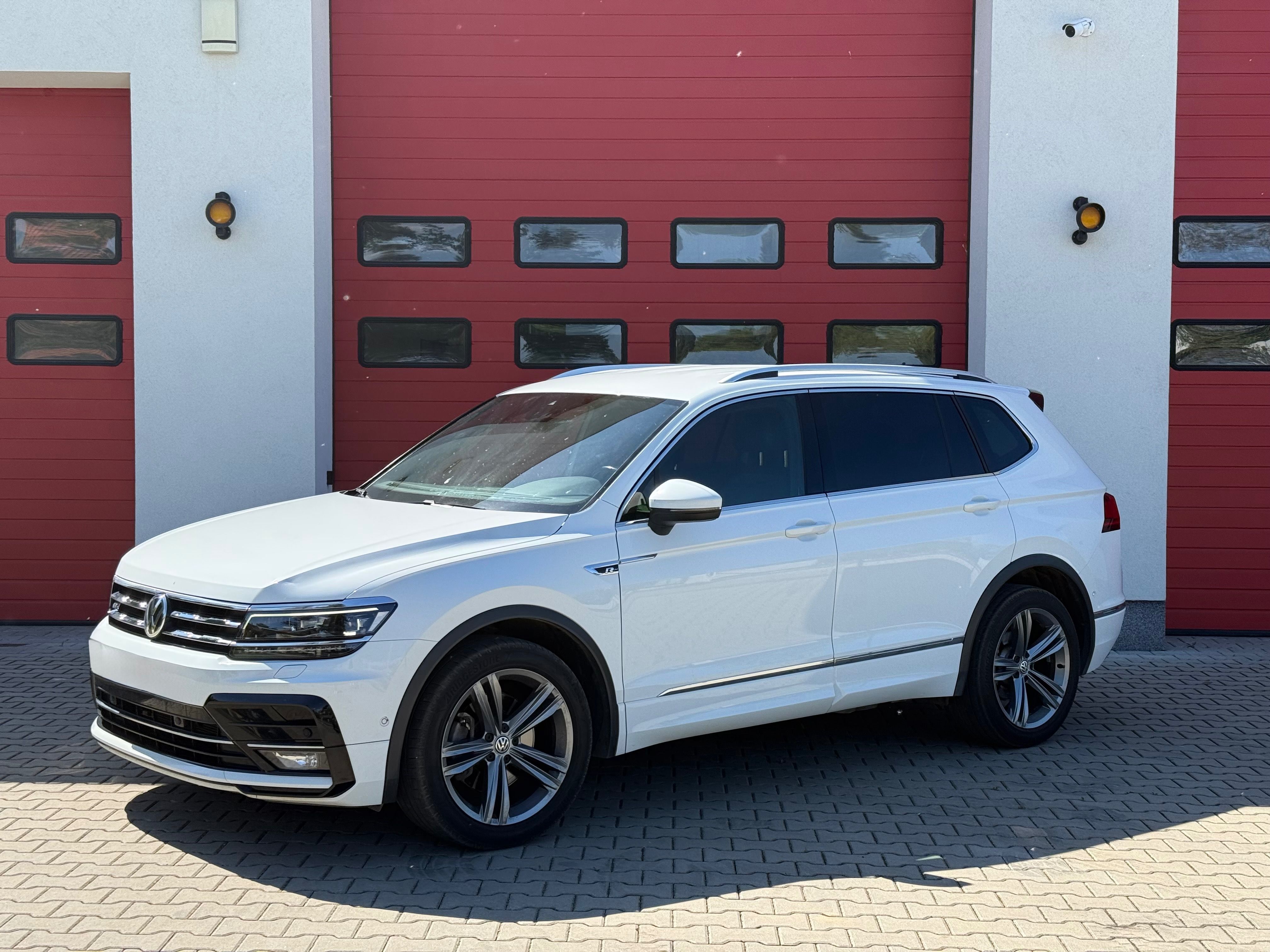 Volkswagen Tiguan, Allsapce 2.O Tdi R-line 4m - fotka 2