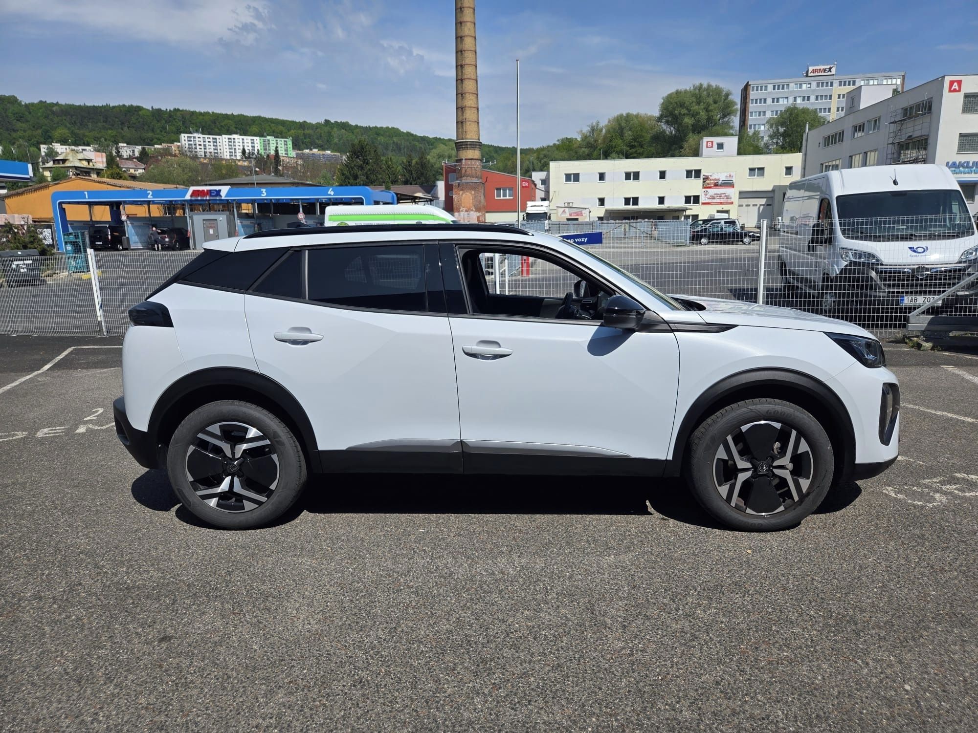 Peugeot 2008, ALLURE 1.2Turbo 130k AUT8 - fotka 3